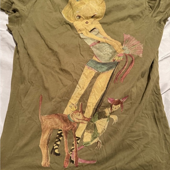L.A.M.B - Gwen Stefani Olive Casual Tee - Picture 4 of 8